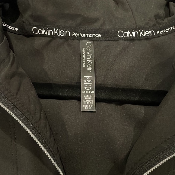 Calvin Klein Performance - Picture 3 of 3